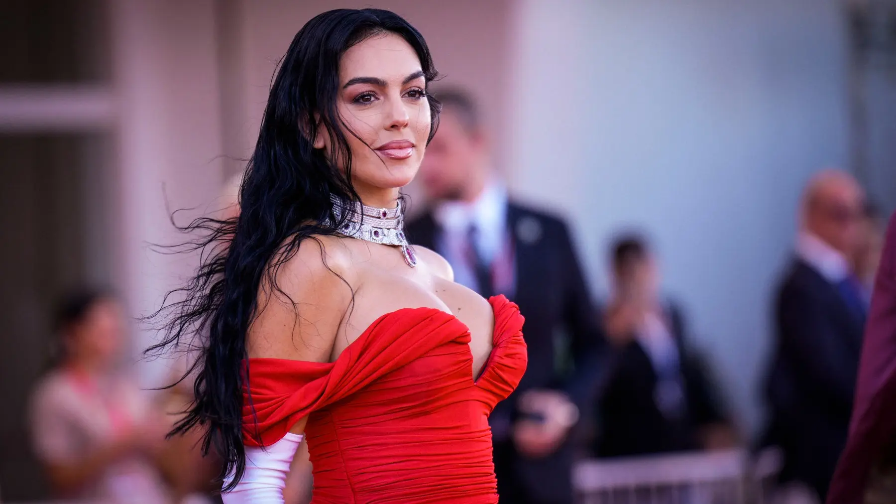 Privatni avioni su u modi I Georgina Rodrigez pokazala svoj